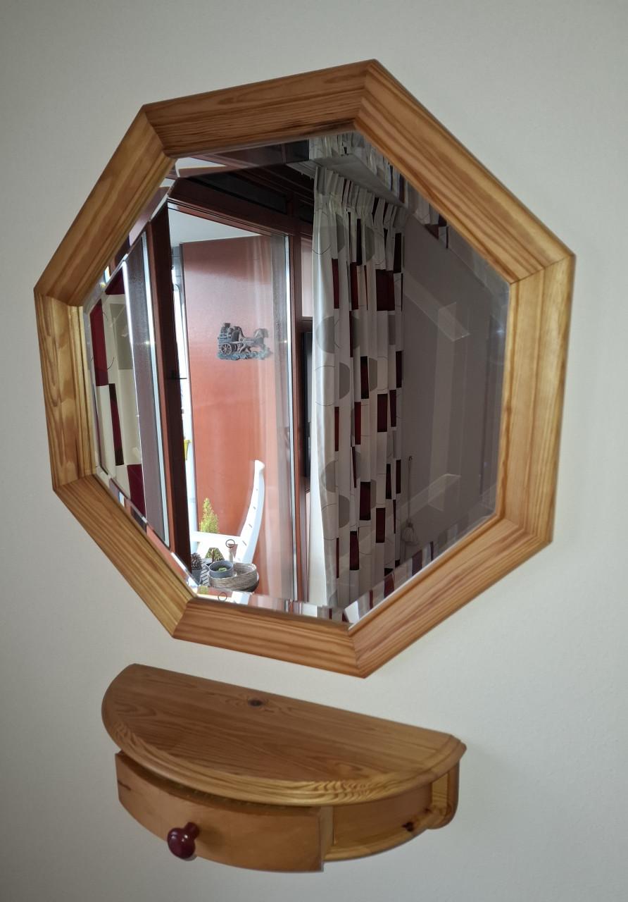 Wandspiegel met lade plankje