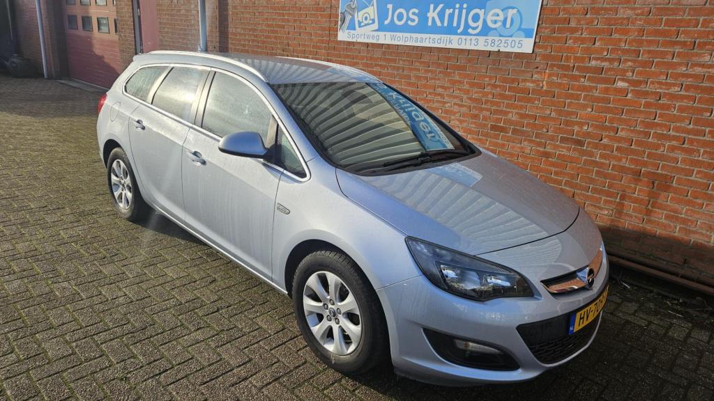 Opel Astra sports tourer 1.4 turbo blitz