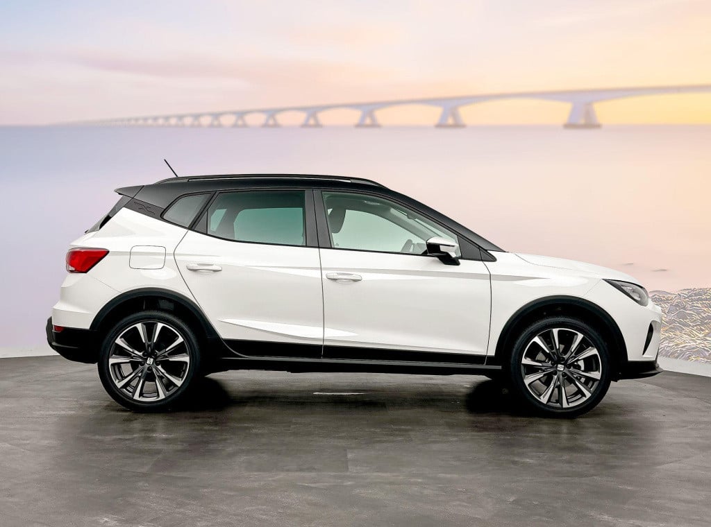 Seat Arona style business connect 1.0 70 kw / 95 pk ecotsi su