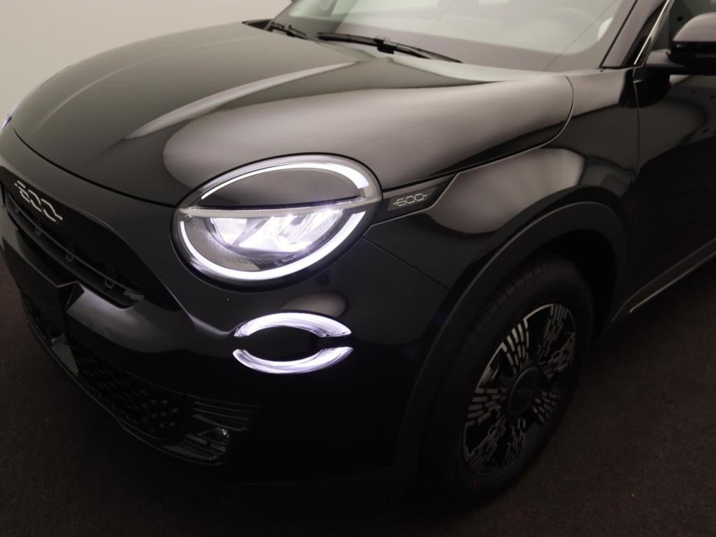 Fiat 600 1.2 hybrid urban | pack style | speciale zwarte lak | tot 8 jaar g