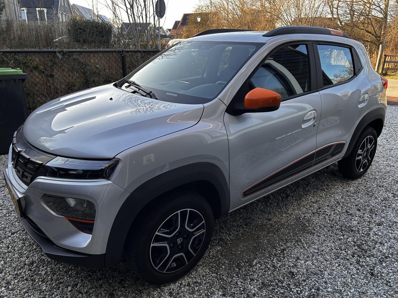 Dacia Spring achteruitrijcamera, pdc,  batterijgarantie