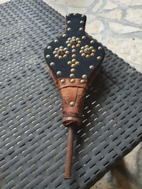 Mooie kleine koperen, lederen vintage blaasbalg in nette staat...