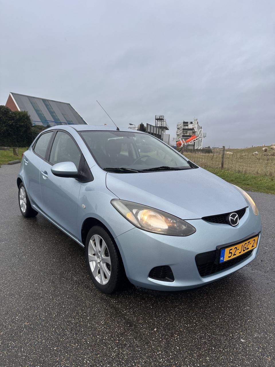 MAZDA 2 hatchback 1,3