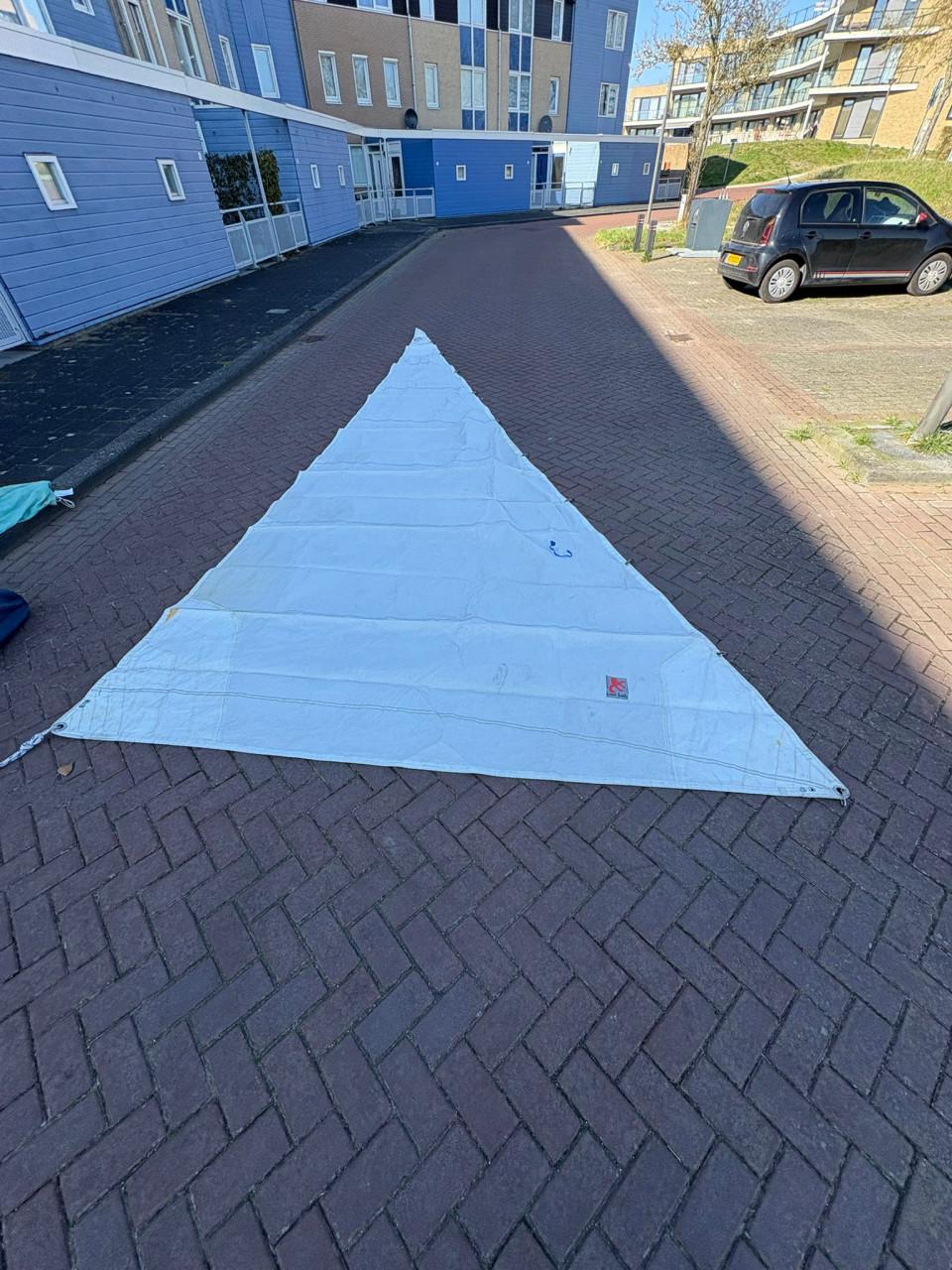 Zeer complete Piewiet 700 zeilboot met wat werk te koop