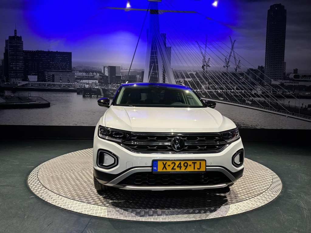 Volkswagen T-roc 1.5 tsi style *led*virtual*dab+*pdc v&a*trekhaak*navi*appc
