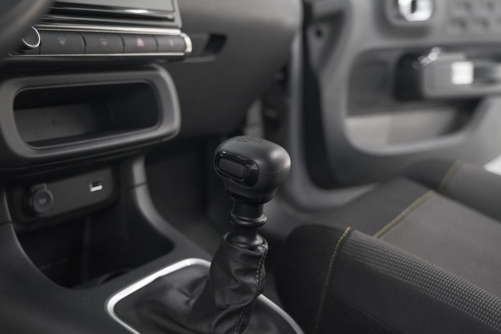 Citroen C3 puretech 110 max | parkeersensoren | apple carplay | climate con