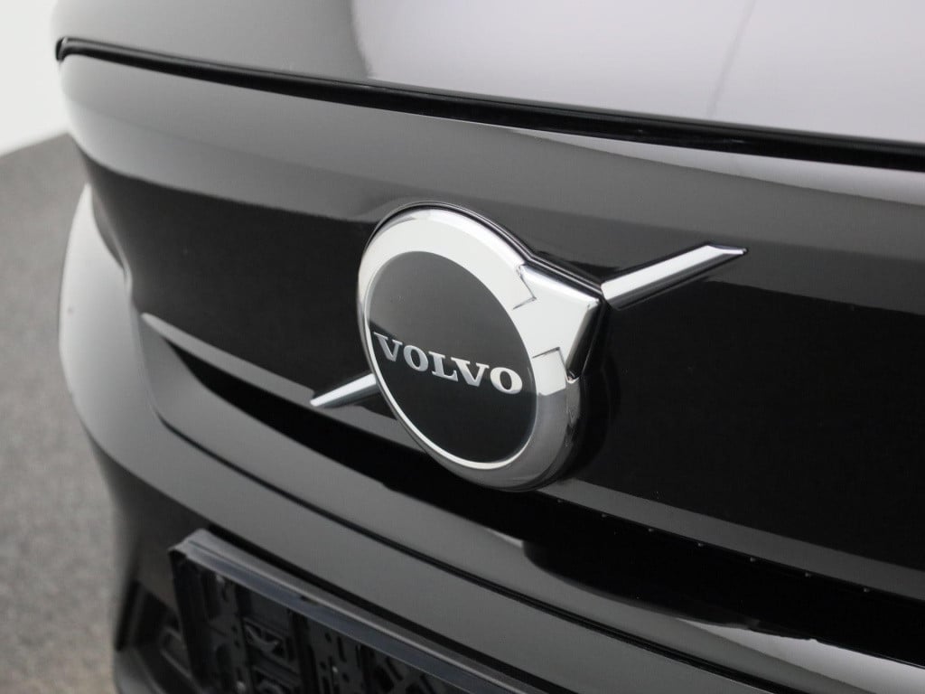 Volvo XC40 recharge core | automaat | lmv | parkeer sensoren | virtual cock