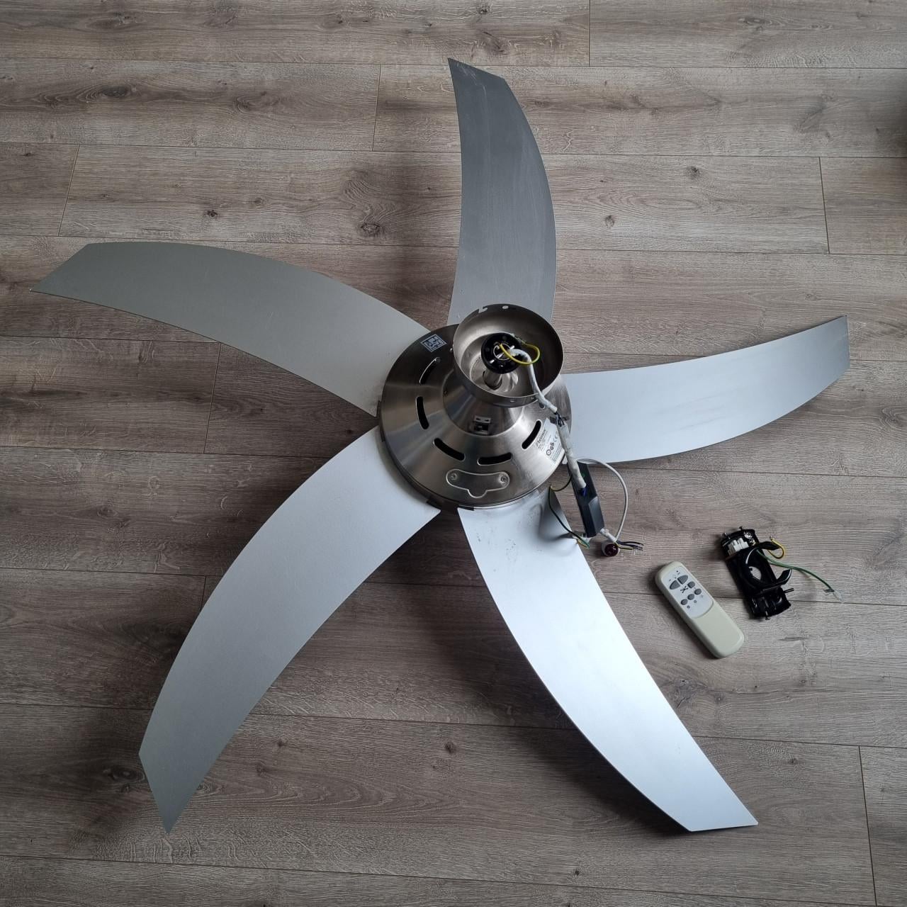 Plafondventilator met verlichting