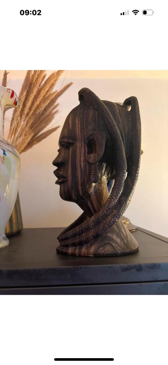 Ebben-houten buste Afrikaanse vrouw