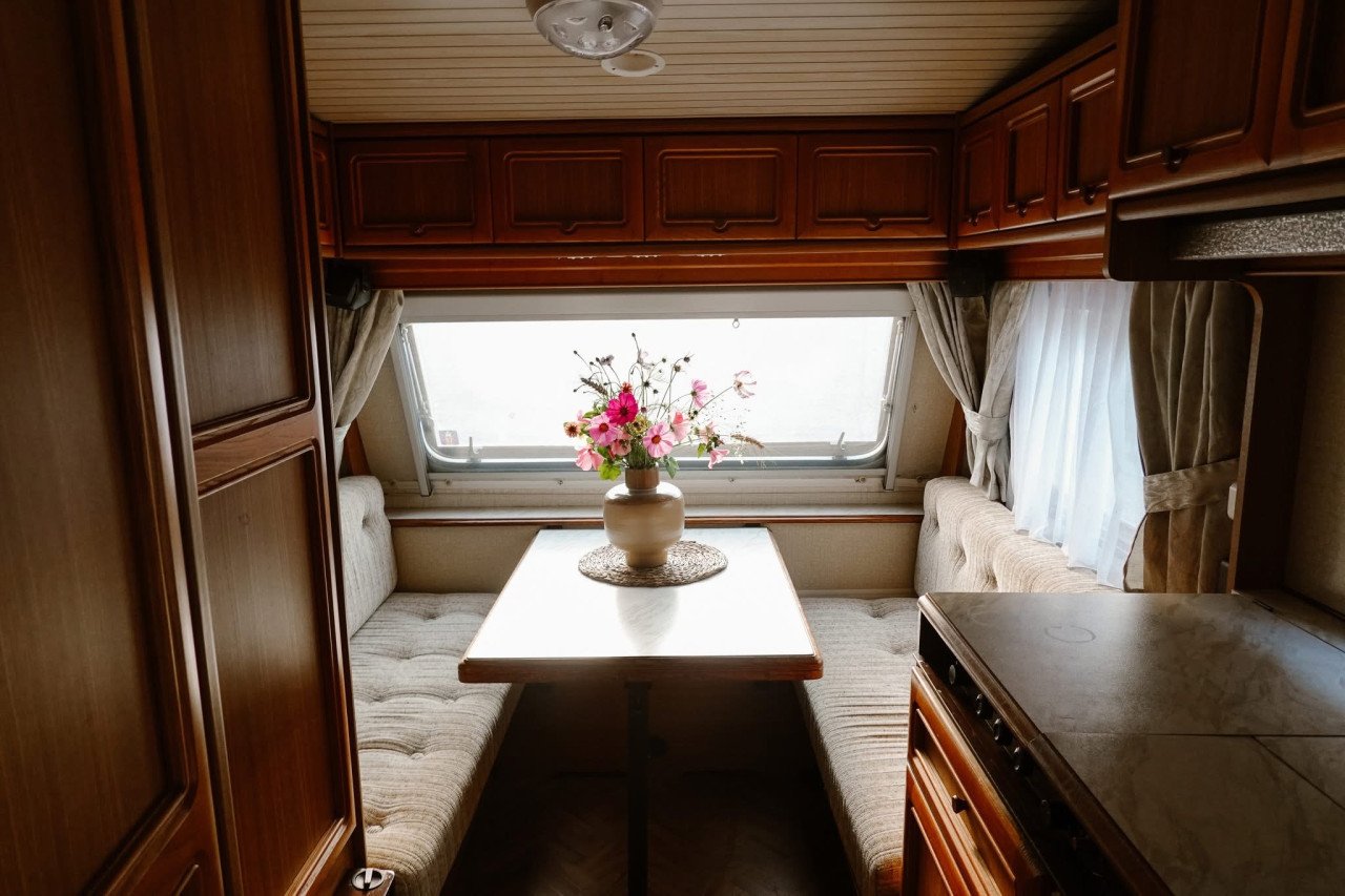 Caravan Hobby de Luxe 420 1983 (retro)