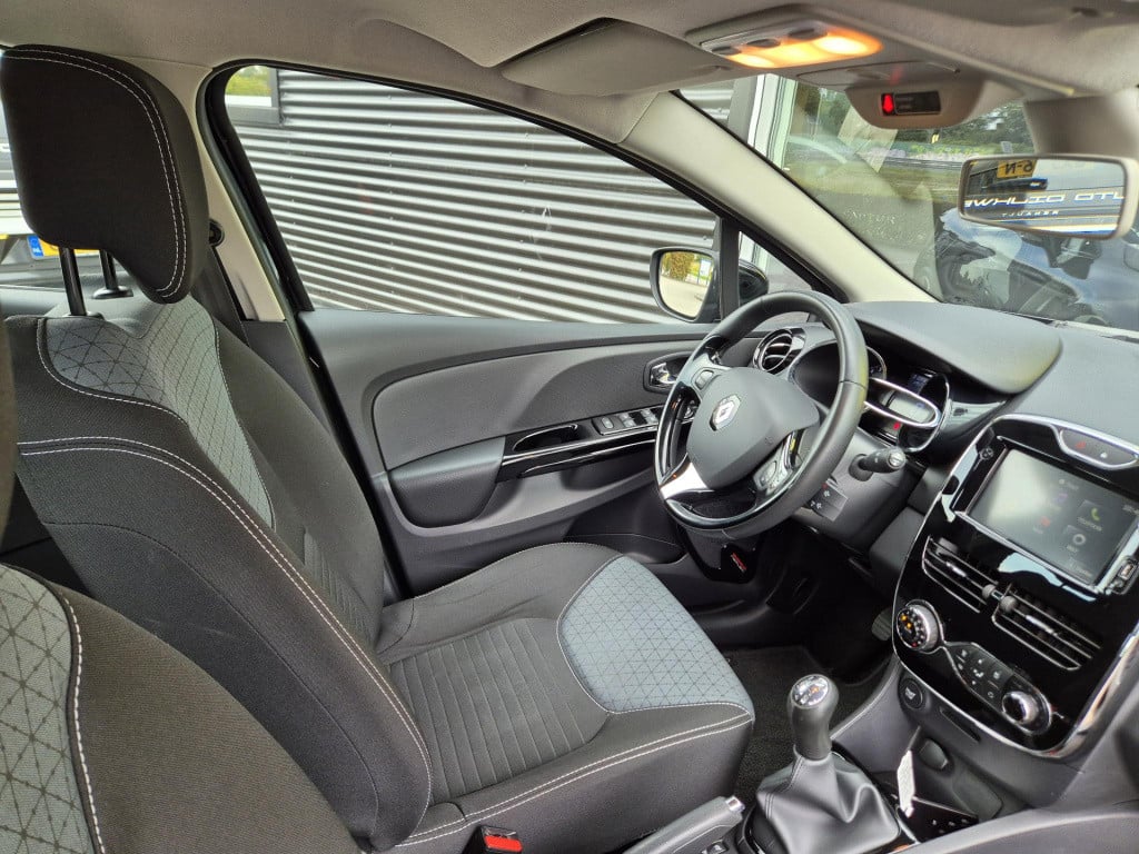 Renault Clio tce 90 dynamique climate control, navigatie, bluetooth, trekha