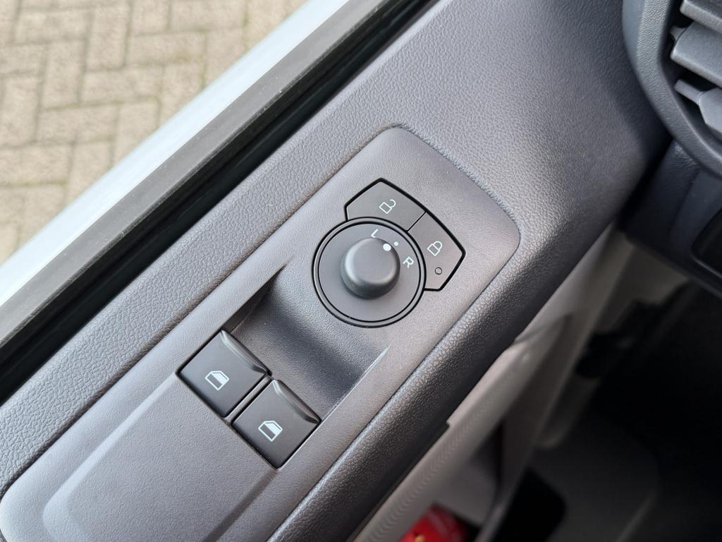 Ford E-transit cust. 340 l2h1 trend 71 kwh | camera | stoel/stuur verw. |