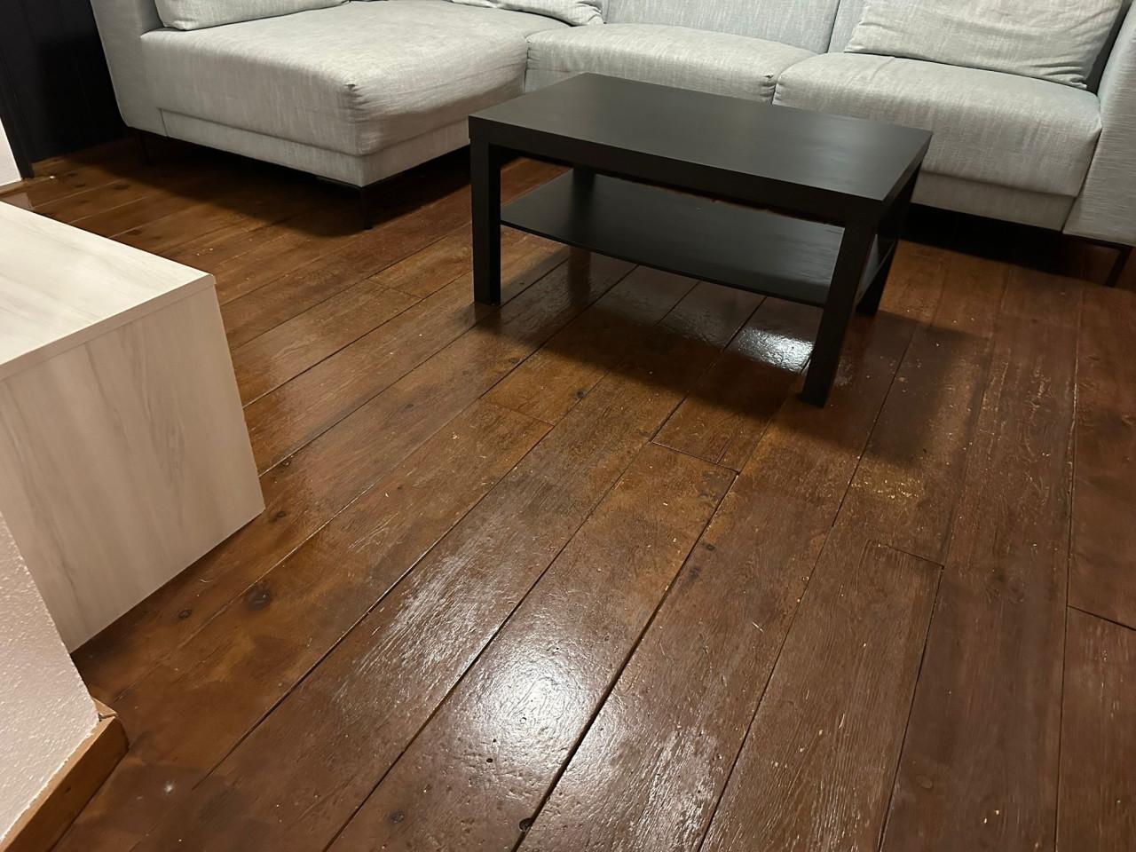 Gratis houten parket vloer (zelf eruit halen)