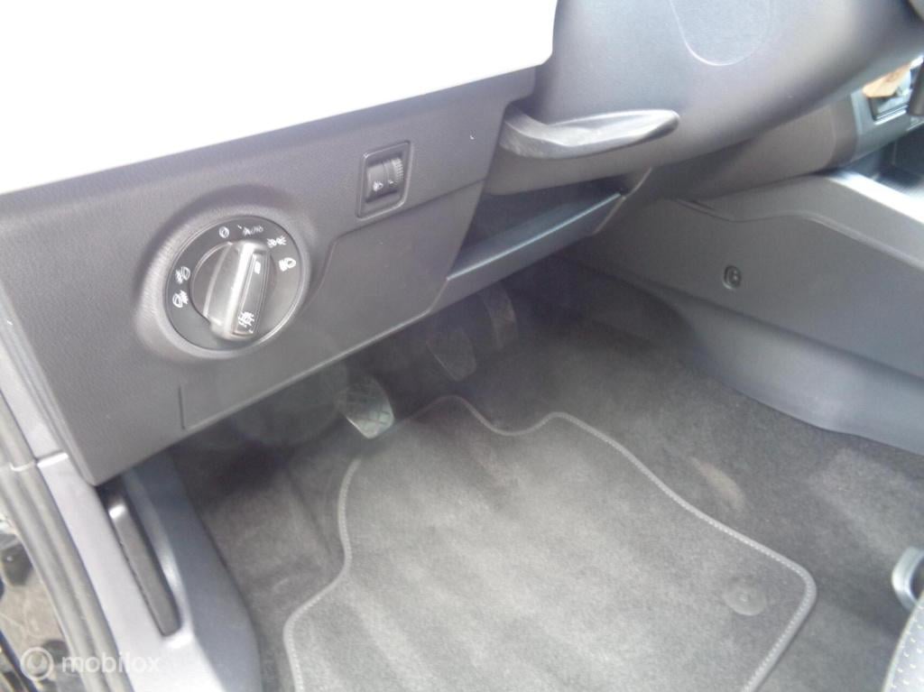 Seat Ibiza 1.0 mpi style/airco ecc/led/lm velgen/pdc/apple carplay/full lin