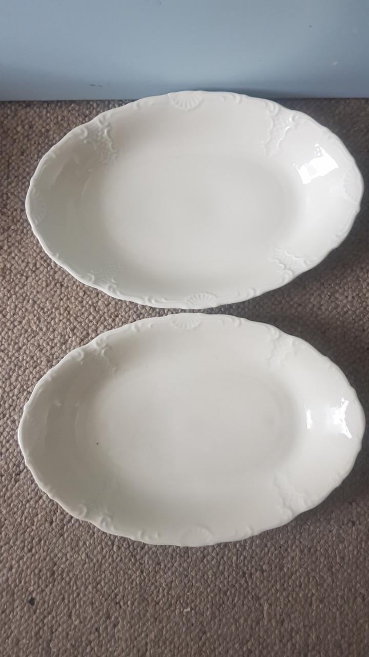 Divers servies en onderdelen van Mosa