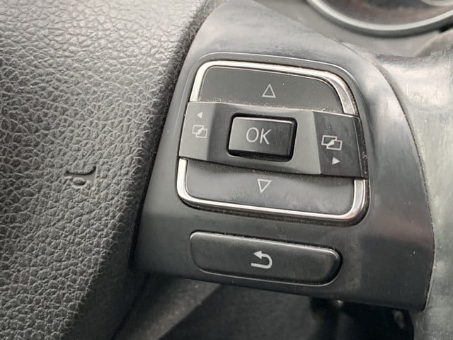 Volkswagen Golf 1.2 tsi - v e r k o c h t
