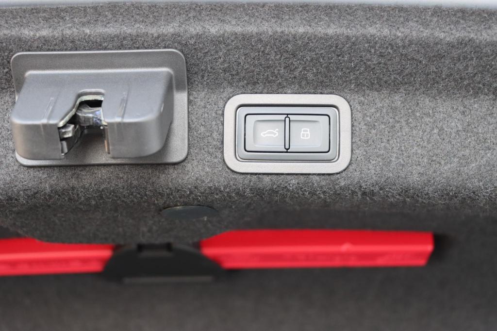 Audi A6 limousine 50 tfsi e quattro design 300pk s tronic | elektrisch vers