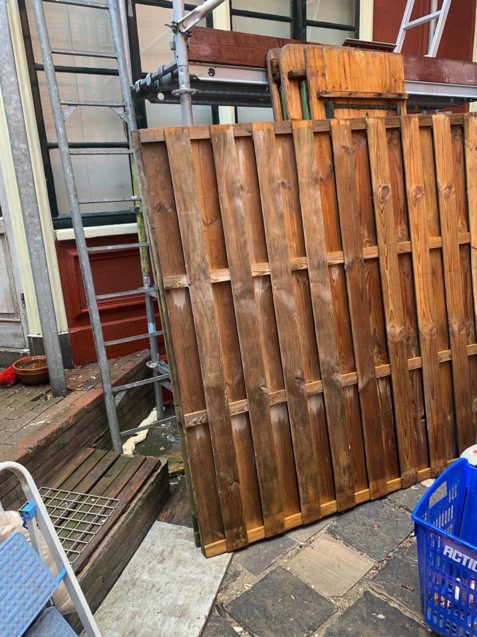 Schutting delen met deur!