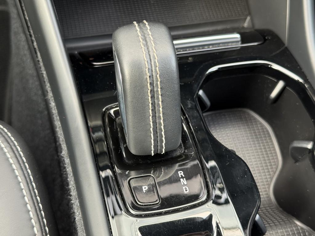 Volvo XC40 t5 262pk recharge r-design full options! trekhaak