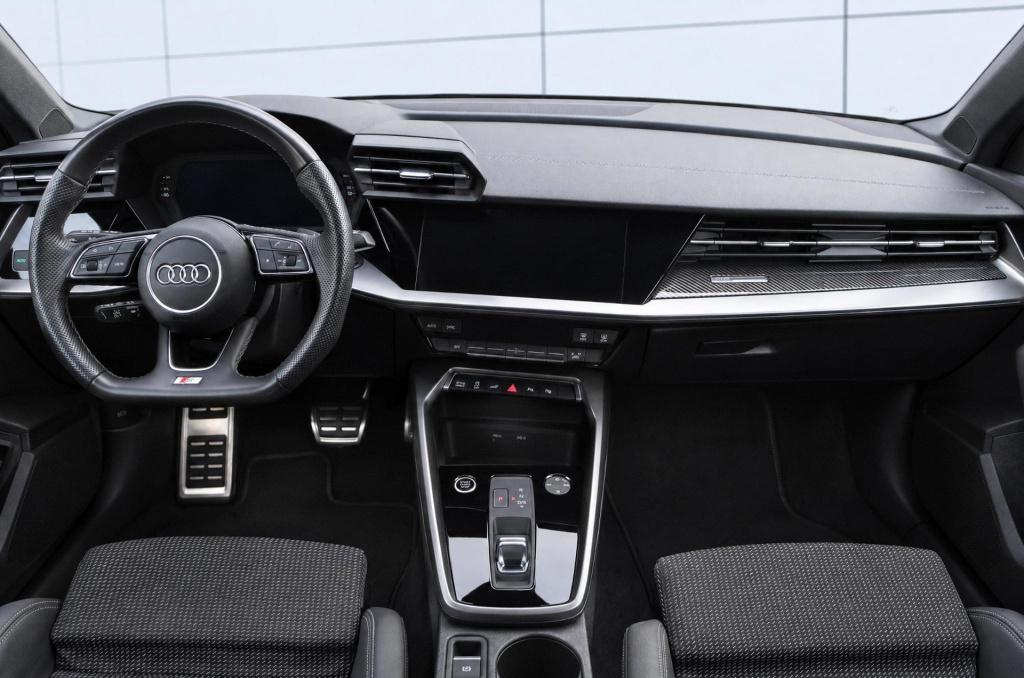 Audi A3 sportback 45 tfsi e s edition competition 245pk s-tronic soh 95%