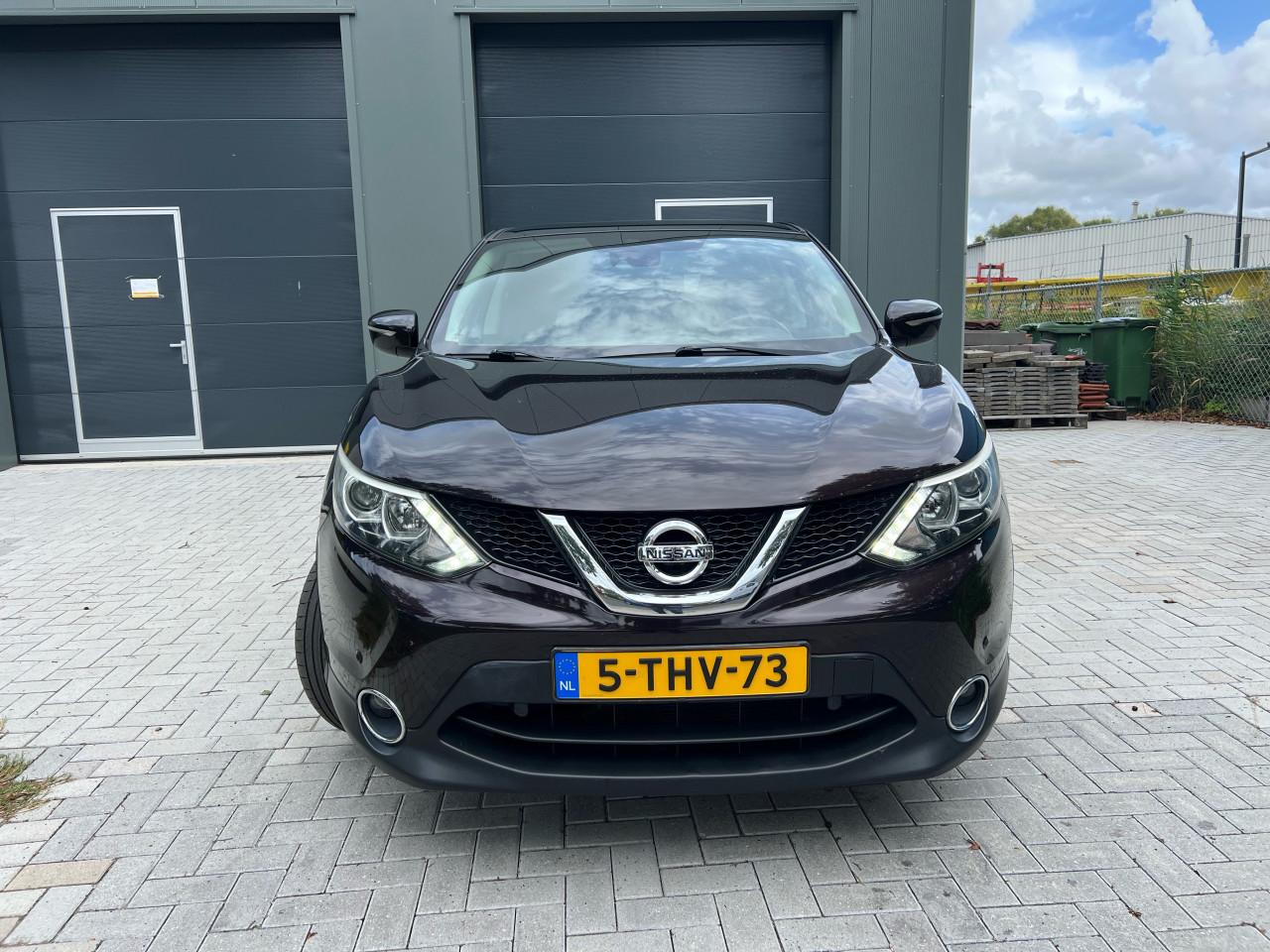 Nissan Qashqai 1.2Connect Edition Camera/pano