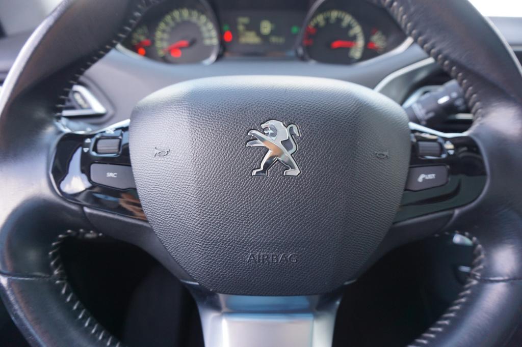 Peugeot 308 sw 1.2 e-thp blue lease executive climate / navi / cruise / pan