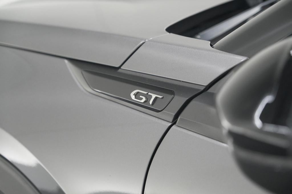 Peugeot 2008 puretech 130 gt | panoramadak | afneembare trekhaak | adaptiev