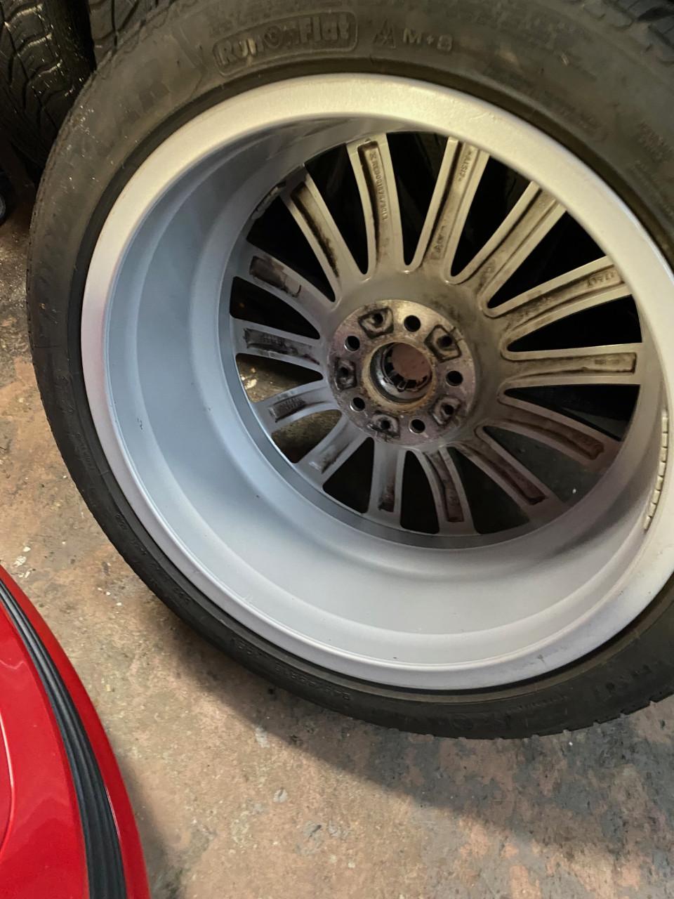 Winterbanden en velgen 19" BMW