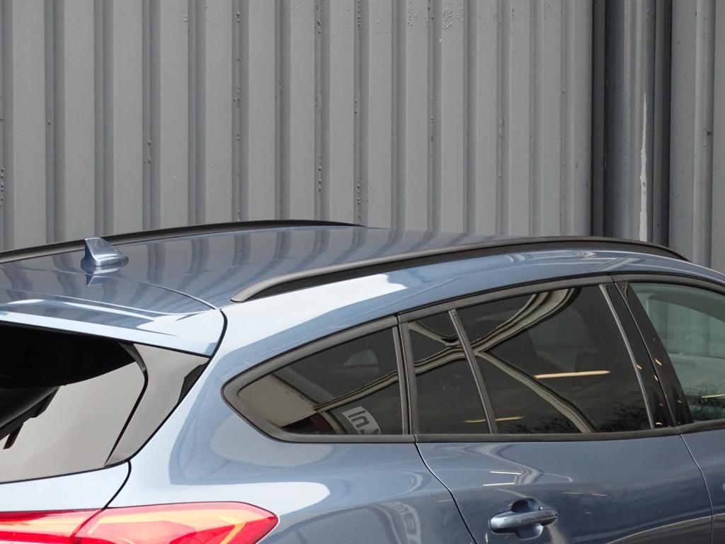 Ford Focus wagon 1.0 ecoboost st line business | led | camera | apple carpl