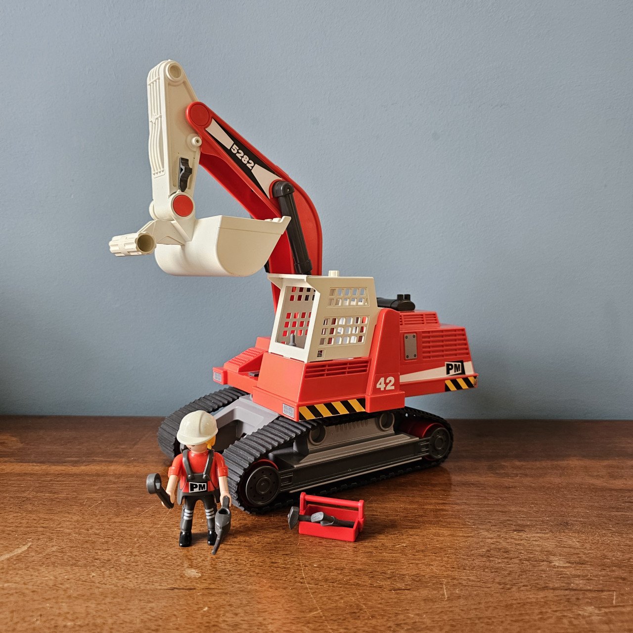 Playmobil vrachtwagen dieplader graafmachine bouwplaats