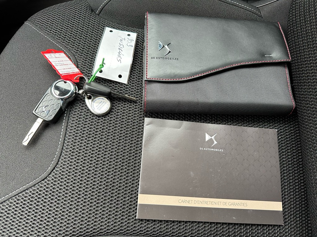 Ds Ds 3 1.2 puretech so chic // automaat //