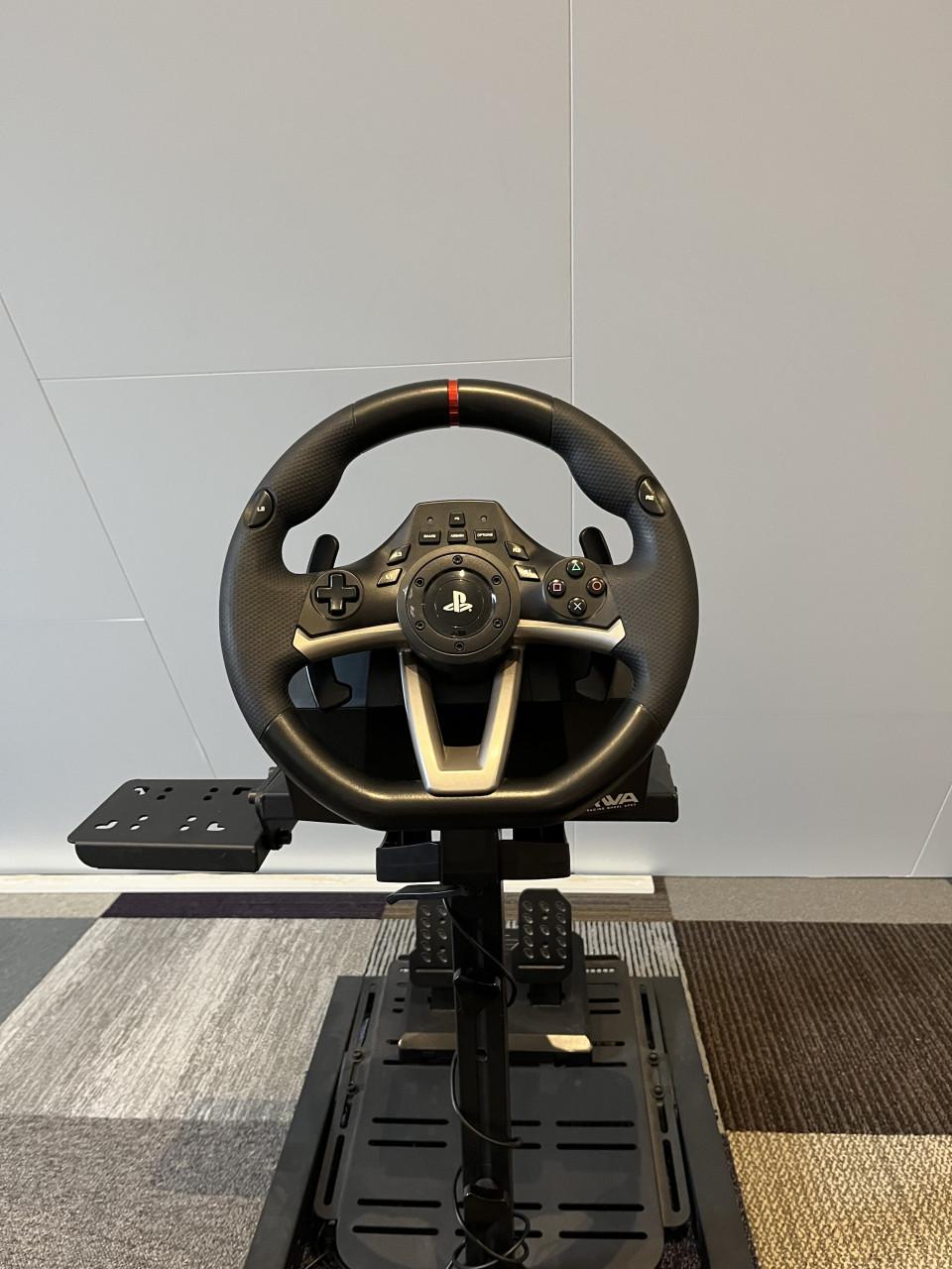 Next level racing wheelstand lite + Hori Apex stuur