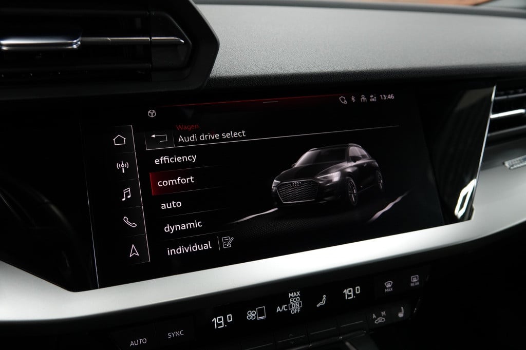 Audi A3 sportback 40 tfsi e bns edit | carplay | pdc | driveselect |