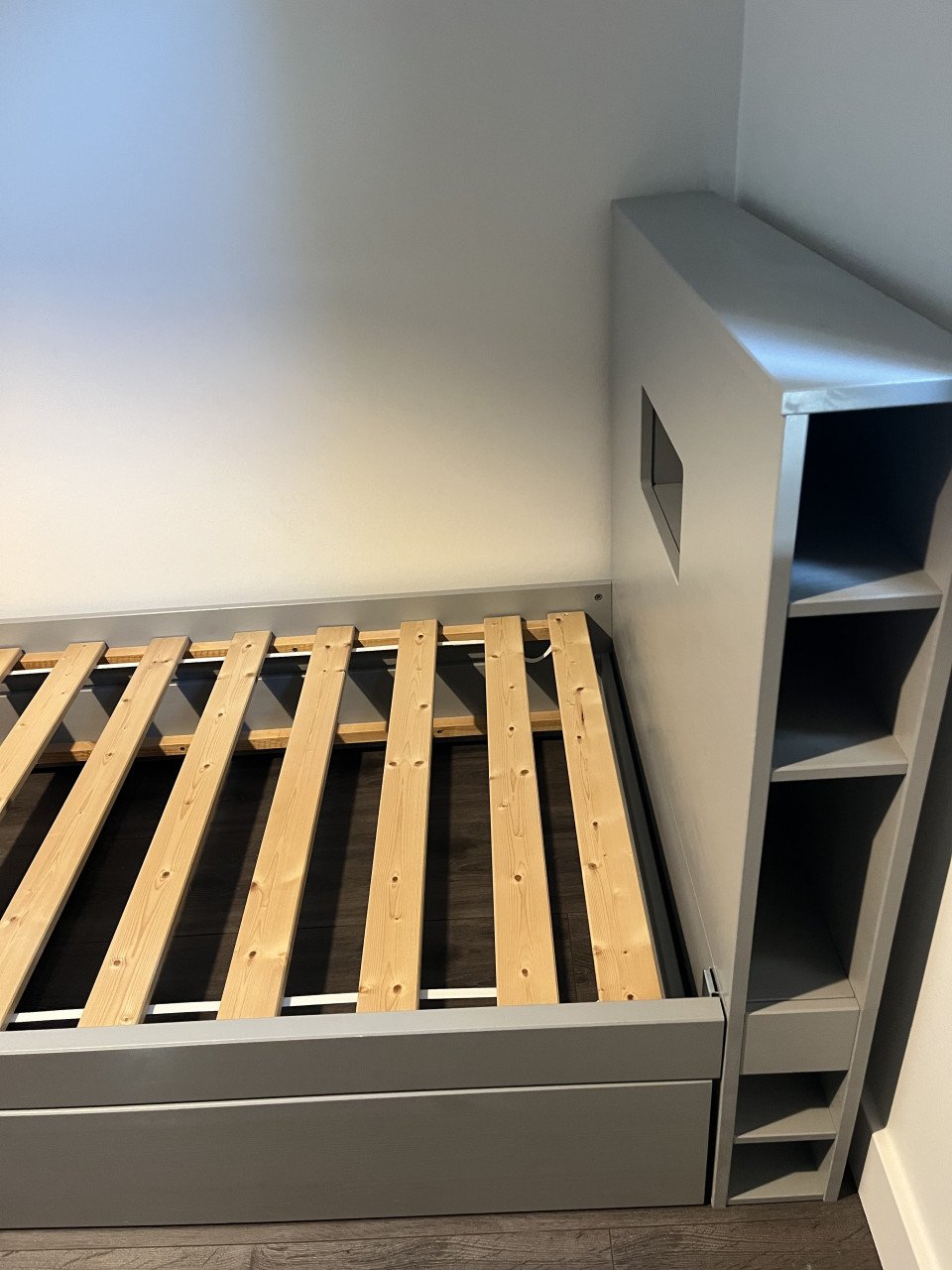 Kinderbed van hout