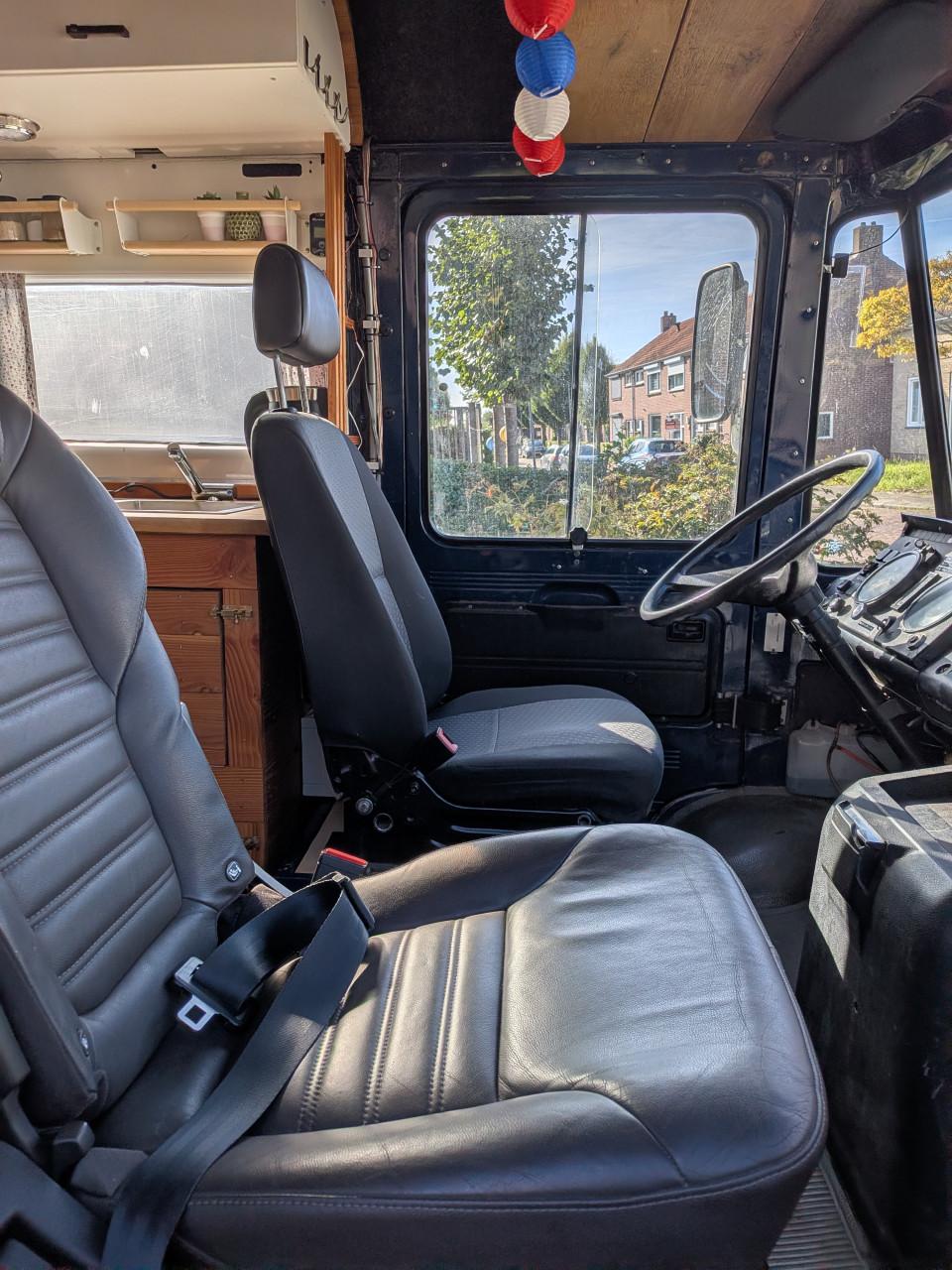 Mercedes 407d belastingvrij. Buscamper