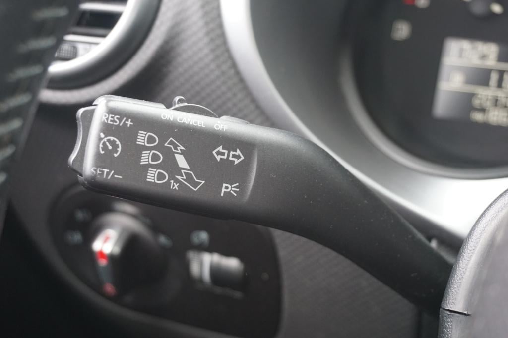 Seat Leon 1.4 tsi reference airco / navi / cruise / camera / stoelverw. / c