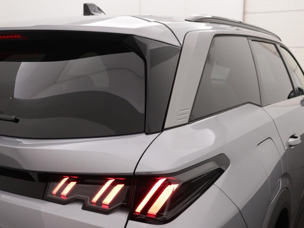 Peugeot 5008 hybrid 136pk automaat allure voorraad voordeel