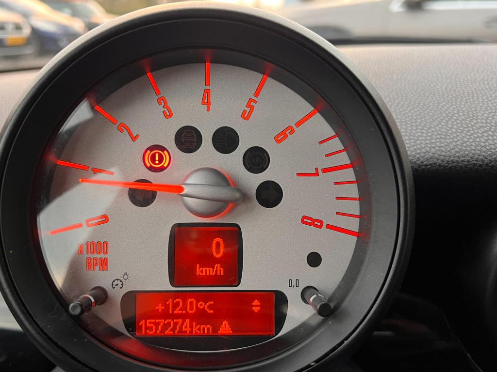 Mini Cooper mini 1.6 10 years ii, navigatie, leer, lm velgen enz...