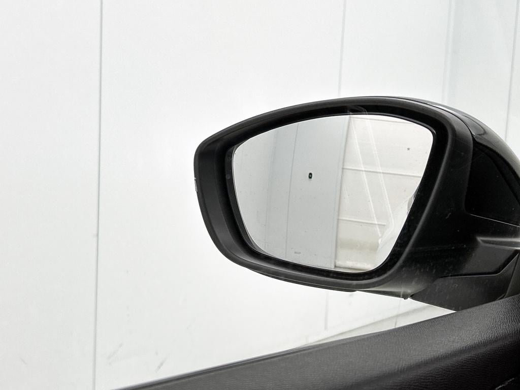 Peugeot 208 75 pk style | rijklaar | parkeersensoren | apple carplay | crui