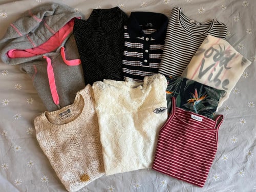 Kleding pakket truien en t-shirts maat XS