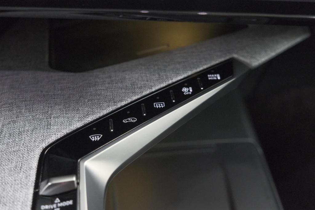 Peugeot 3008 1.2 hybrid 145 gt | adaptieve cruise control | elektrische kof