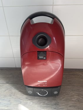 Miele Stofzuiger 1800W – ZGAN – Voor reparatie of onderdelen