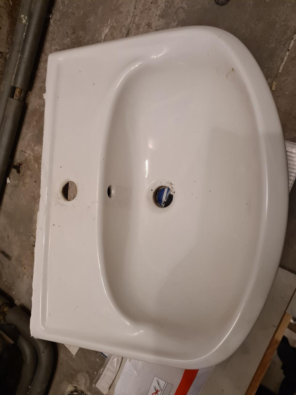 Wastafels 2x kleine en grote