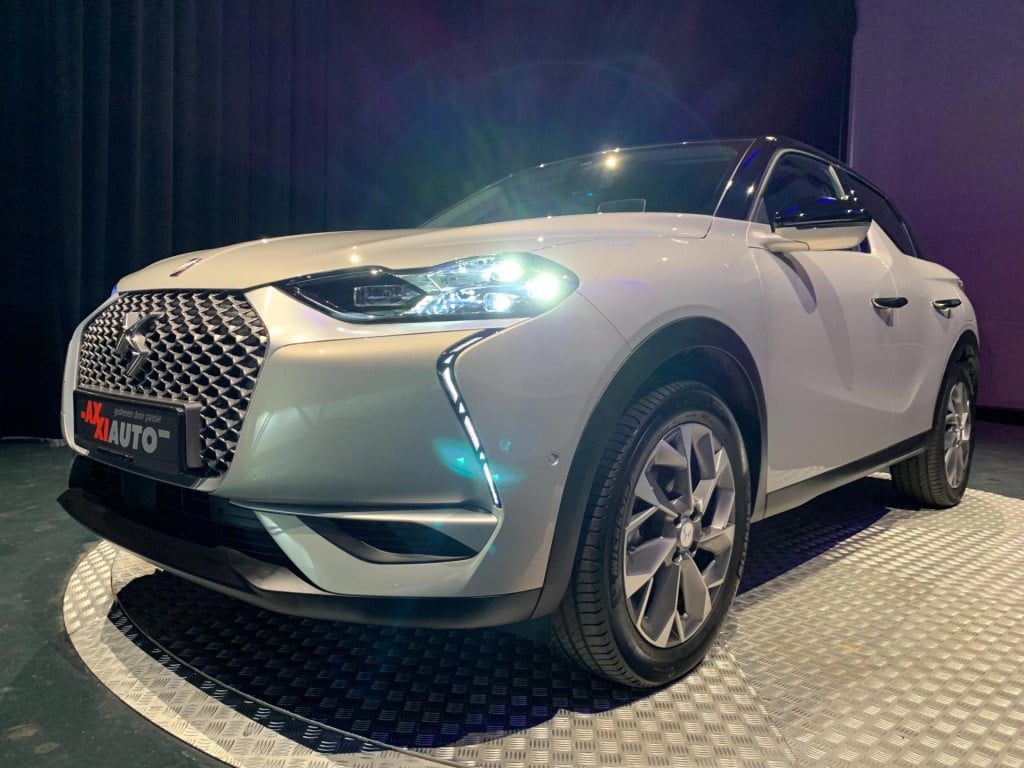 Ds Ds 3 crossback e-tense so chic 50 kwh *leder*appconnect*head-up*camera* 