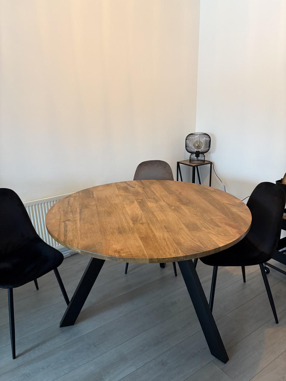 Ronde eettafel 120 cm + 4 stoelen | Zo goed als nieuw