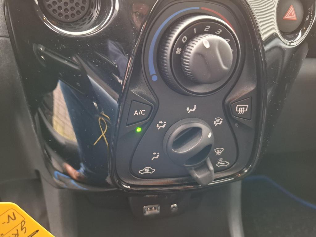 Citroen C1 1.0 vti 72 feel 5-drs airco / bluetooth