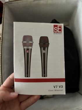 2 microfoons sE electronics