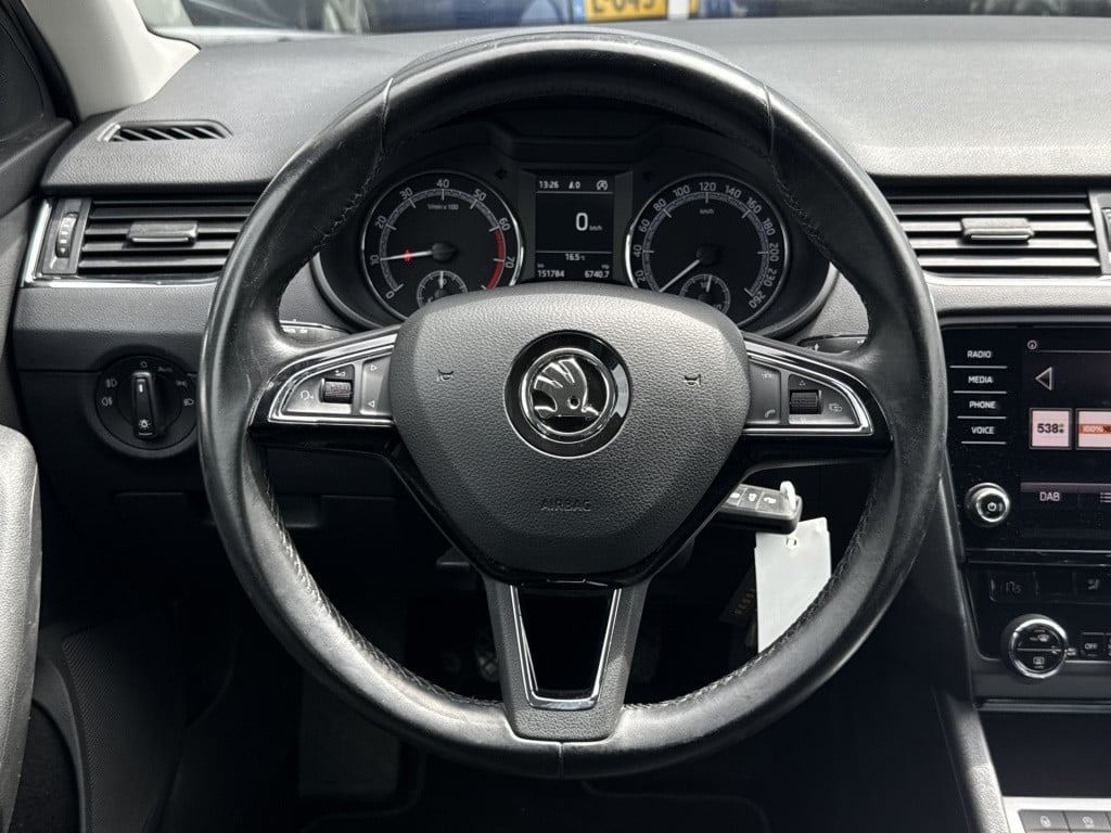 Skoda Octavia combi 1.0 tsi ambition business | nl-auto | navi | carplay | 