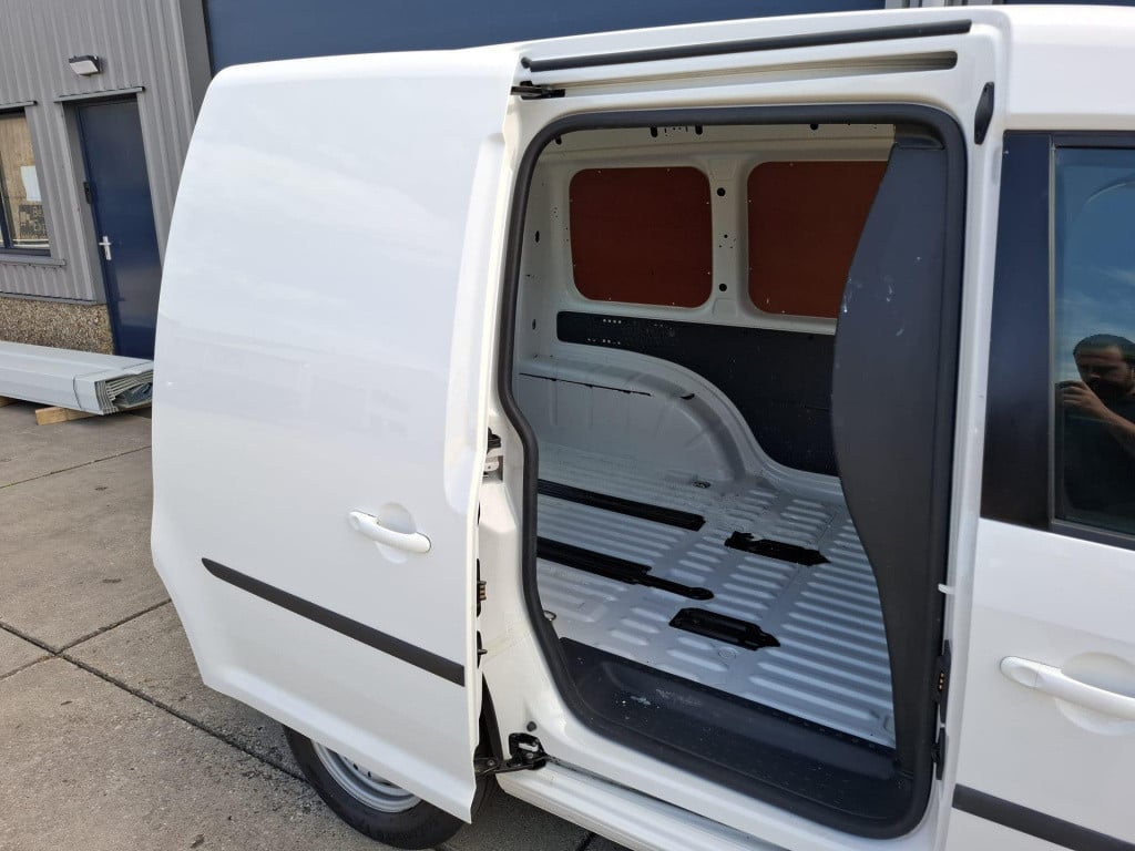 Volkswagen Caddy 1.4 tgi l1h1 ecofuel trendline airco / cruise controle / t