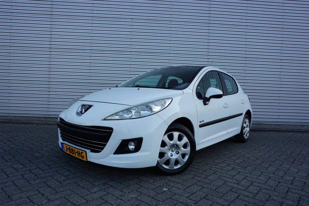 Peugeot 207 1.4 vti sublime airco / elektr. ramen / panoramadak